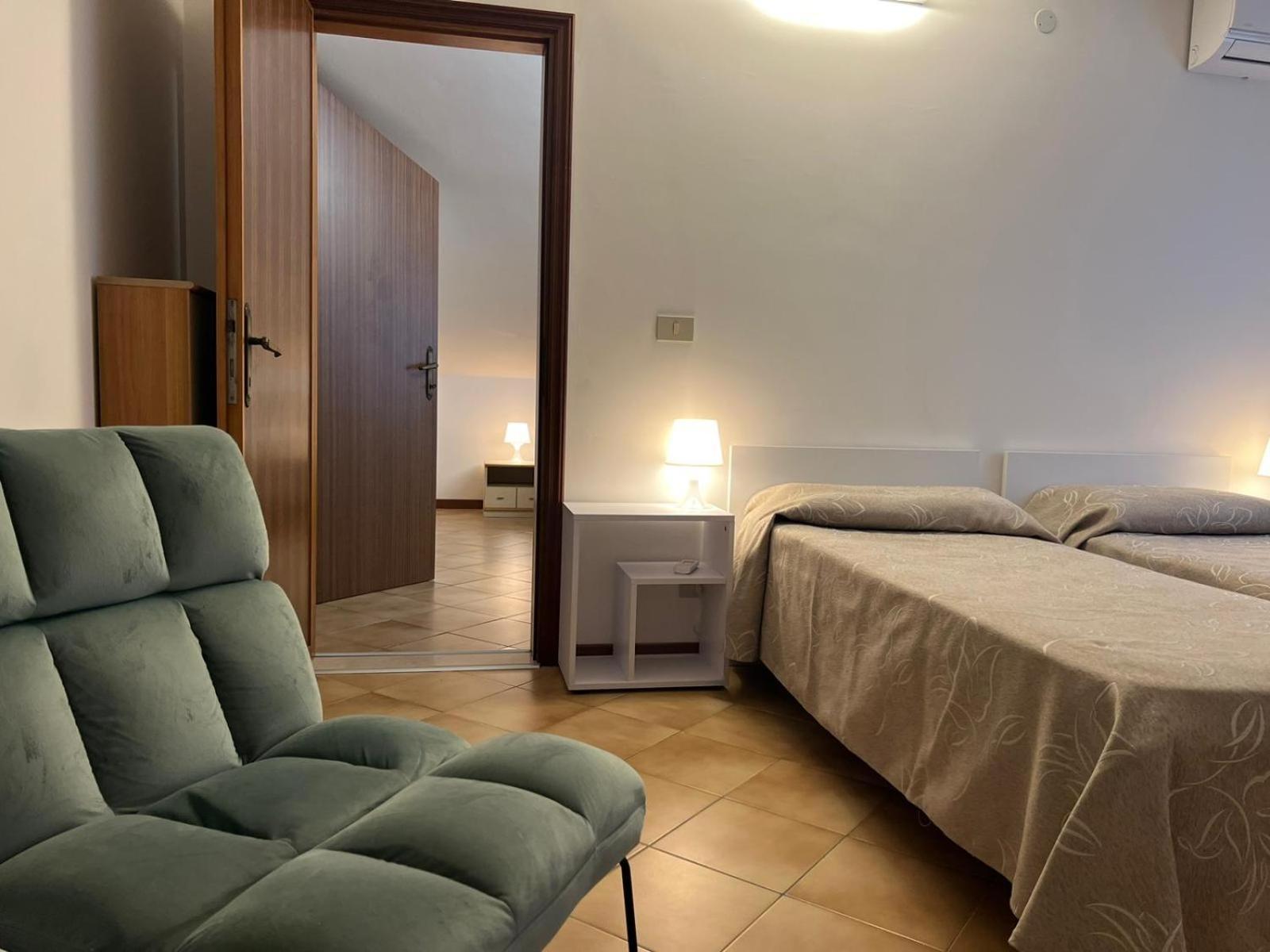 Mansarda 7 Trilocale, Bafile241 - 2' Piano No Ascensore - Adria Holiday Jesolo - Family Apartment Buitenkant foto